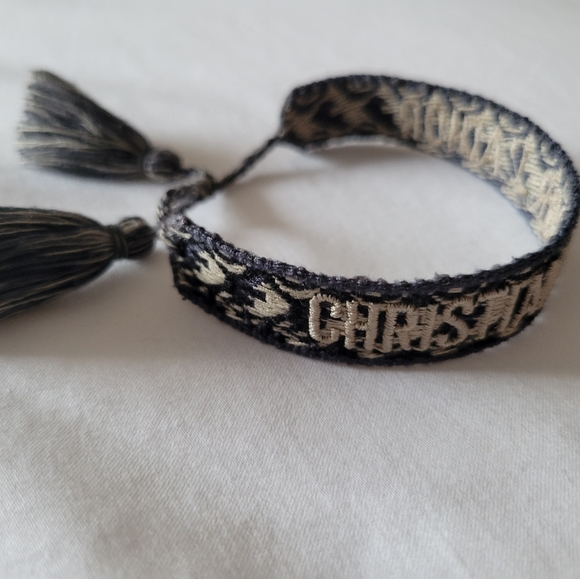 Reposh - Picture 2 of 4